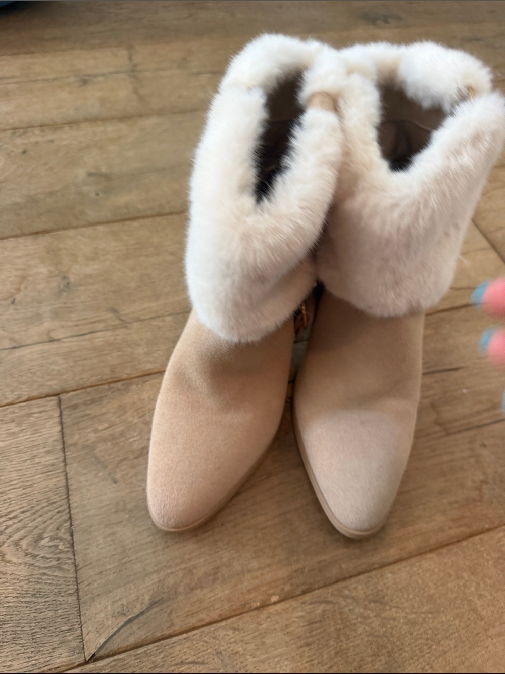 Vince Camuto Cream Faux Fur Fold-Over Ankle Boots - Picture 4 of 5